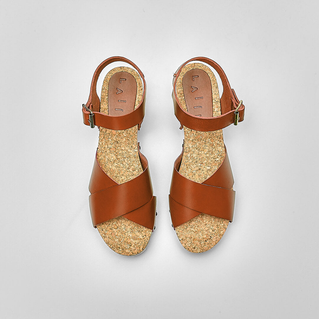 Wooden clogs in amber brown italian leather #color_amber