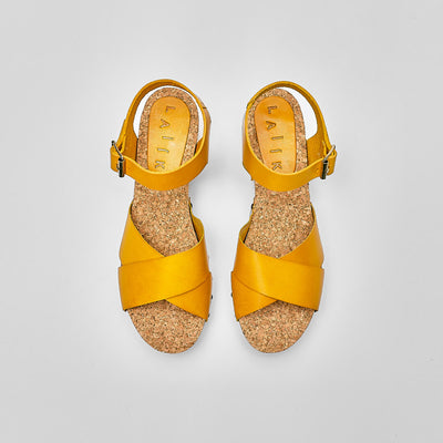 Wooden clogs in yellow italian leather #color_helios